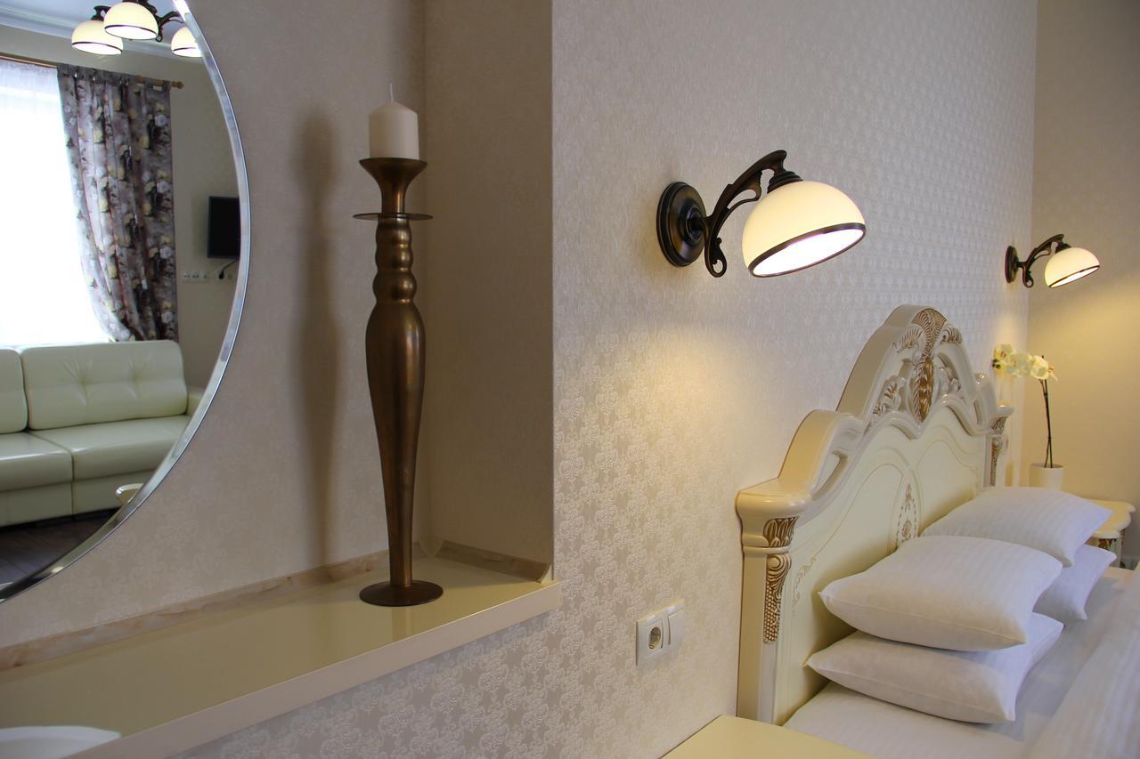 Lebediny Guest House Brest Extérieur photo