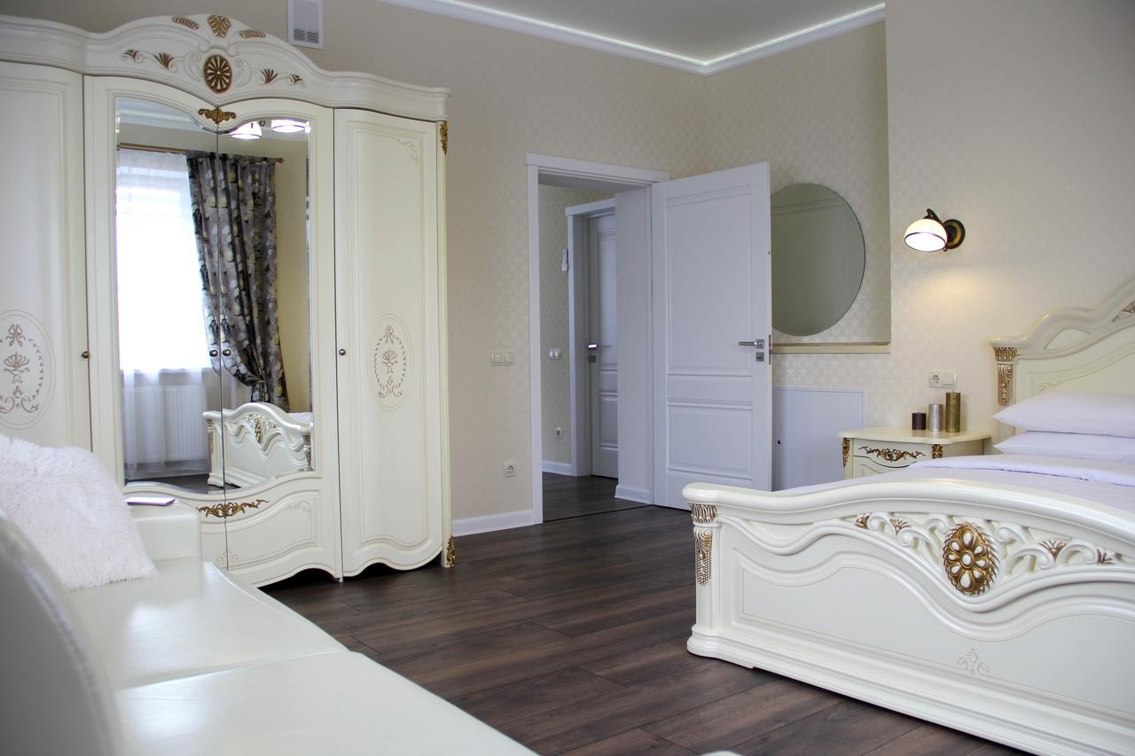 Lebediny Guest House Brest Extérieur photo