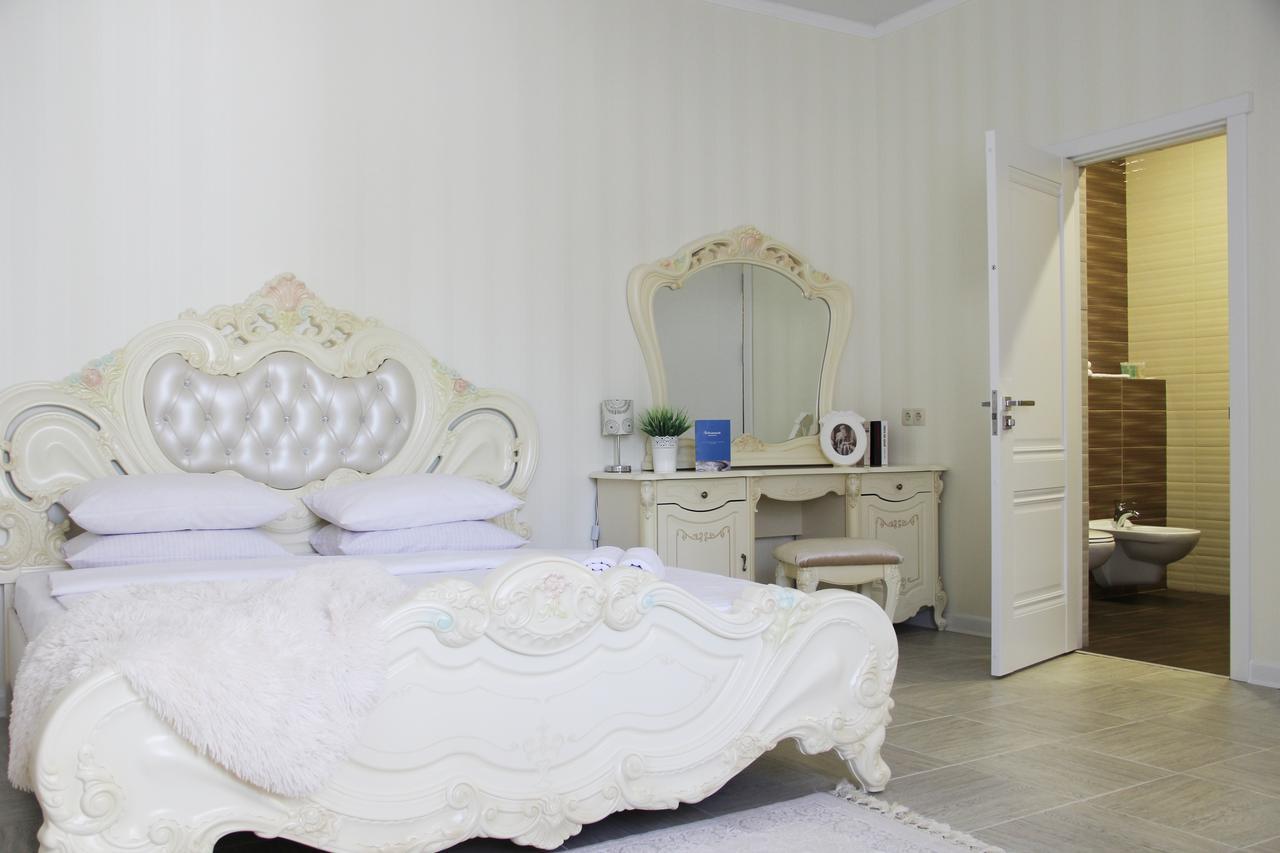 Lebediny Guest House Brest Extérieur photo